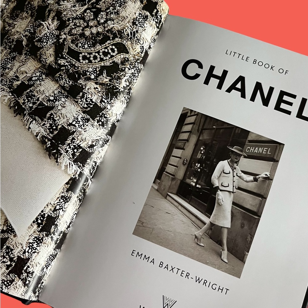 CHANEL SMALL COFFEE TABLE BOOK PHOTOS AND HISTORY OF COCO CHANEL